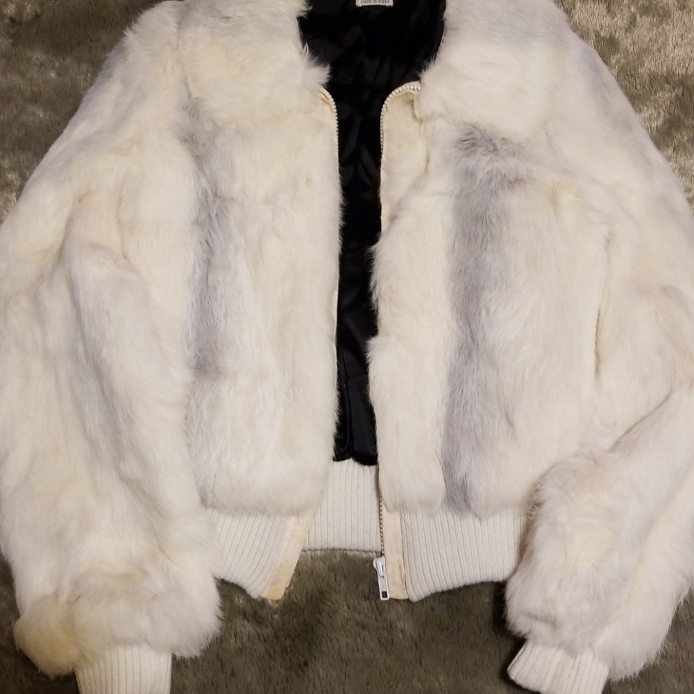100 Percent Authentic Vintage Rabbit Fur Jacket - Picture 7 of 7